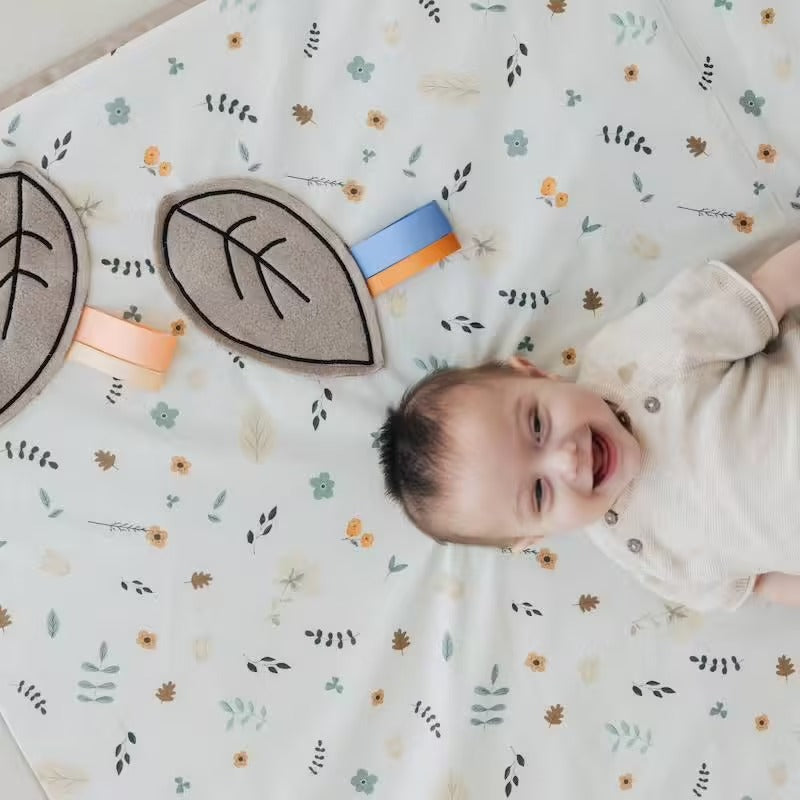Tapis de motricité Babyhouse en coton bio – Motifs floraux