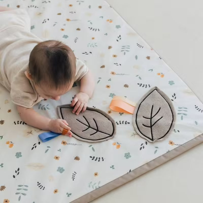 Tapis de motricité Babyhouse en coton bio – Motifs floraux