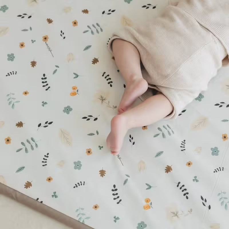 Tapis de motricité Babyhouse en coton bio – Motifs floraux